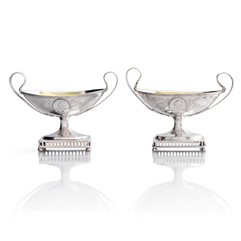 A pair of Swedish early 19th century silver salt-cellars, marks of Pehr Zethelius, Stockholm 1805.