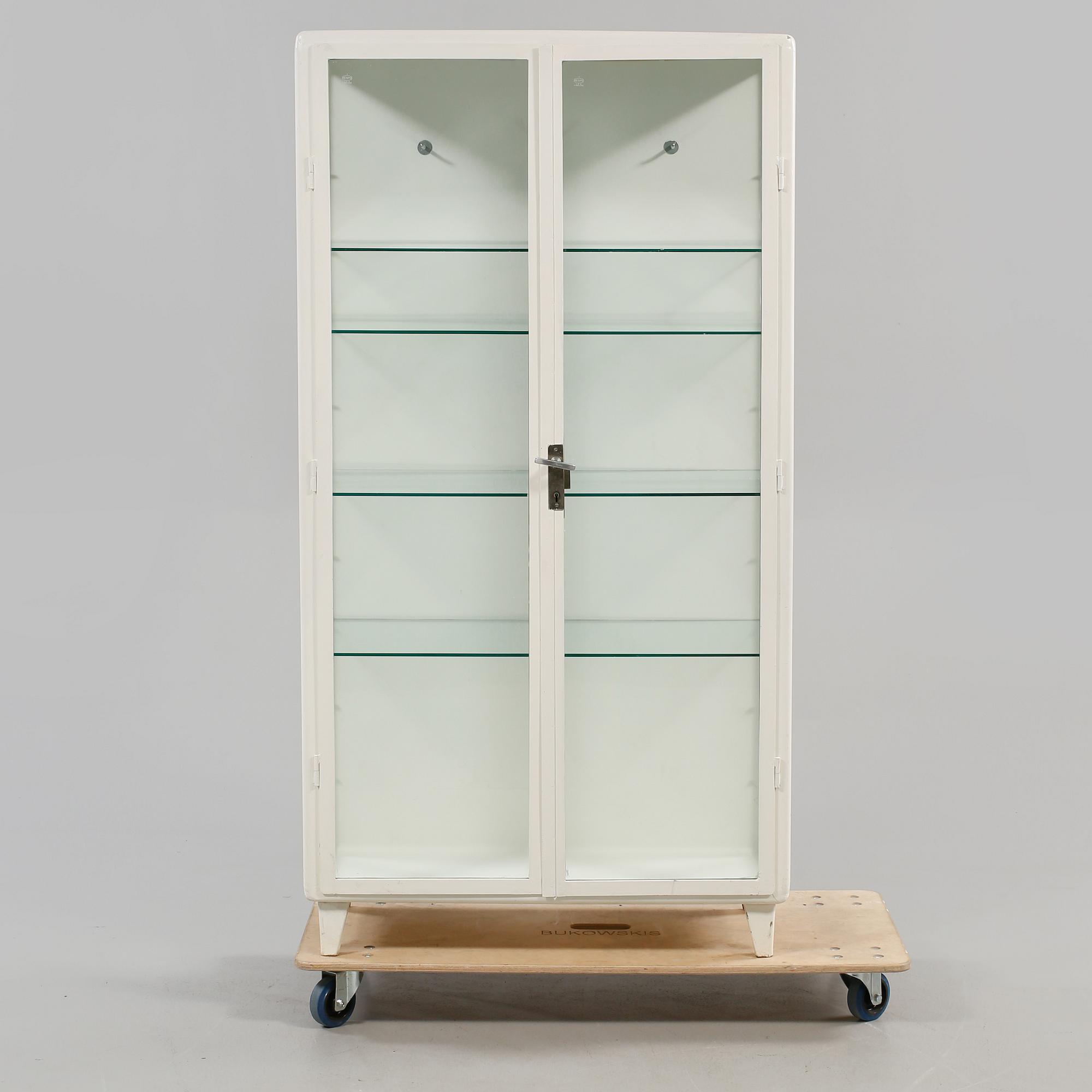 LÄKARSKÅP, 1900-talets andra hälft.