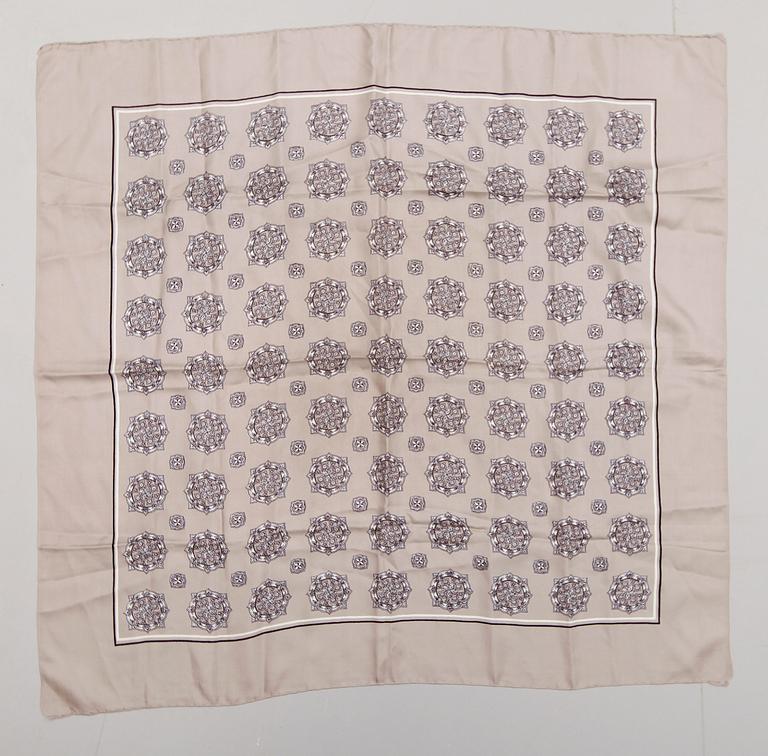 SCARVES, 11 st, silke.