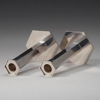 Wiwen Nilsson, a pair of sterling candlesticks, Lund 1975.