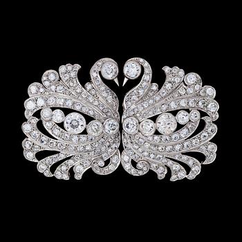 875. A diamond double clip brooch, tot. app. 20 cts. 1930-40's.