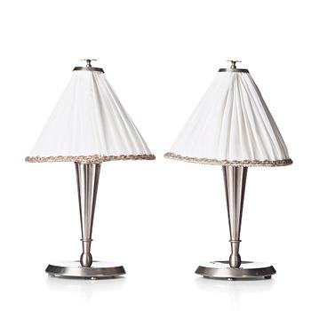 HARALD ELOF NOTINI, a pair of pewter table lamps by Böhlmarks, Stockholm 1920's-30's.