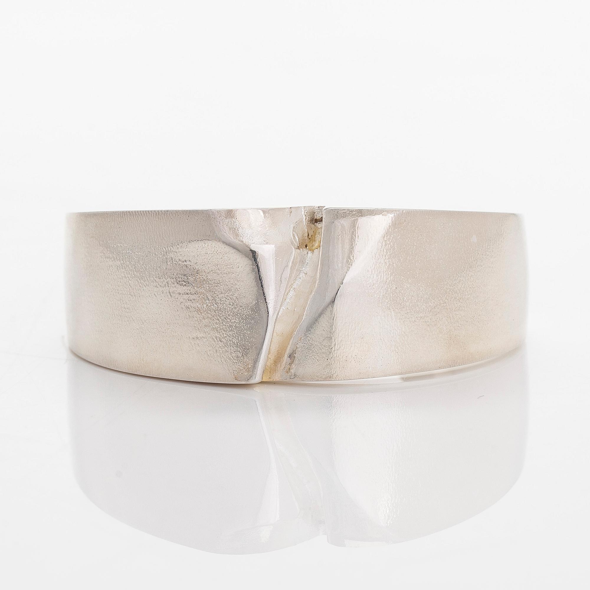 Björn Weckström, rannekoru, "Darinan koru", sterlinghopeaa, Lapponia 1973.