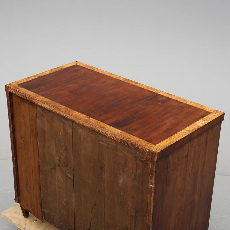 BYRÅ, empire, 1800-talets mitt.