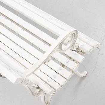 A cast iron garden sofa, 20th century.