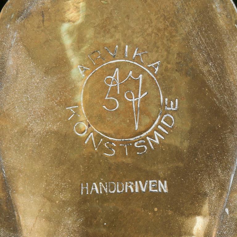 VÄGGLJUSSTAKAR, ett par, mässing, Lars Holmström, Arvika, omkring 1900-talets mitt.