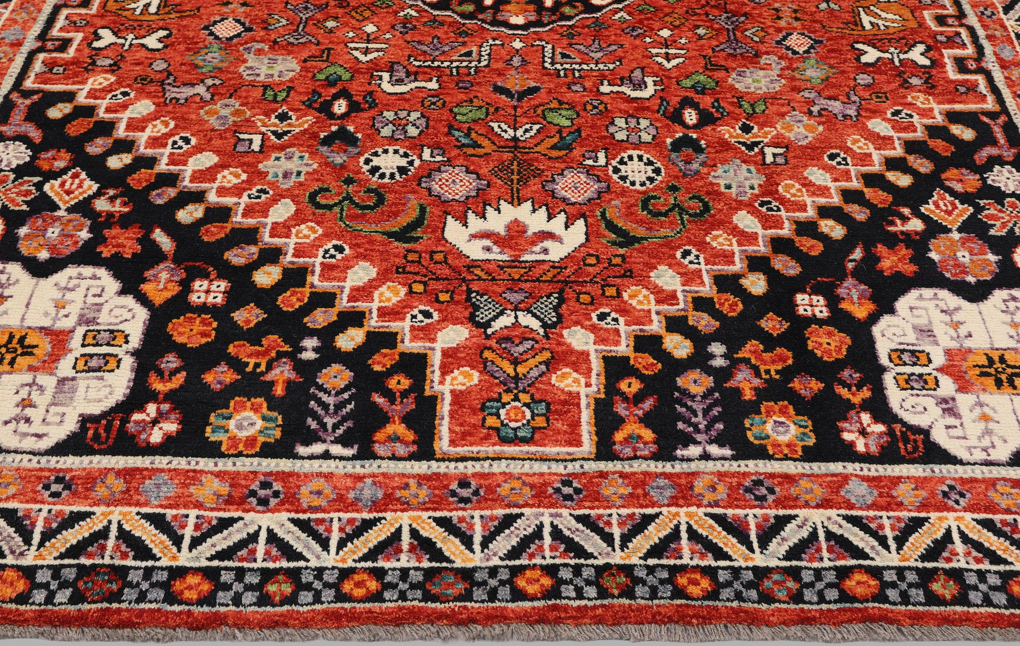 A Shirazi carpet, 299 x 200 cm.