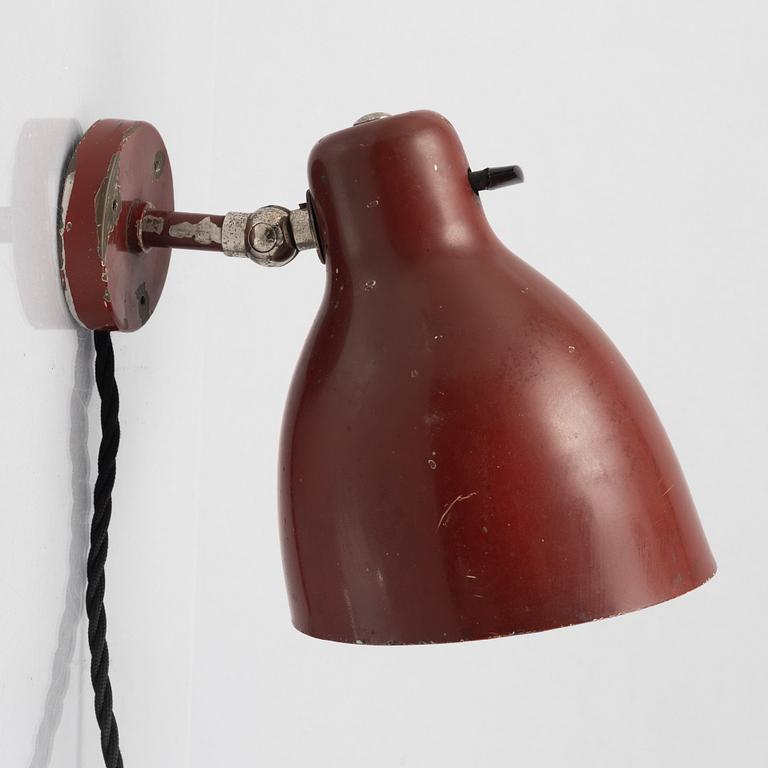 Gunnar Asplund, a model '8502' wall lamp, Arvid Böhlmarks Lampfabrik, Stockholm, 1930s.