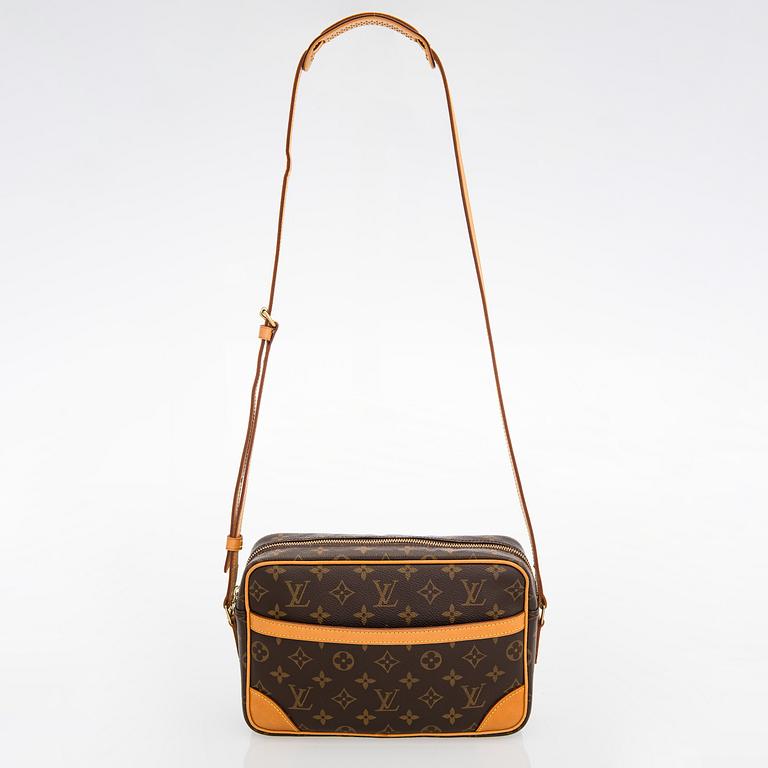 Louis Vuitton, a Monogram 'Trocadero 27' Bag.