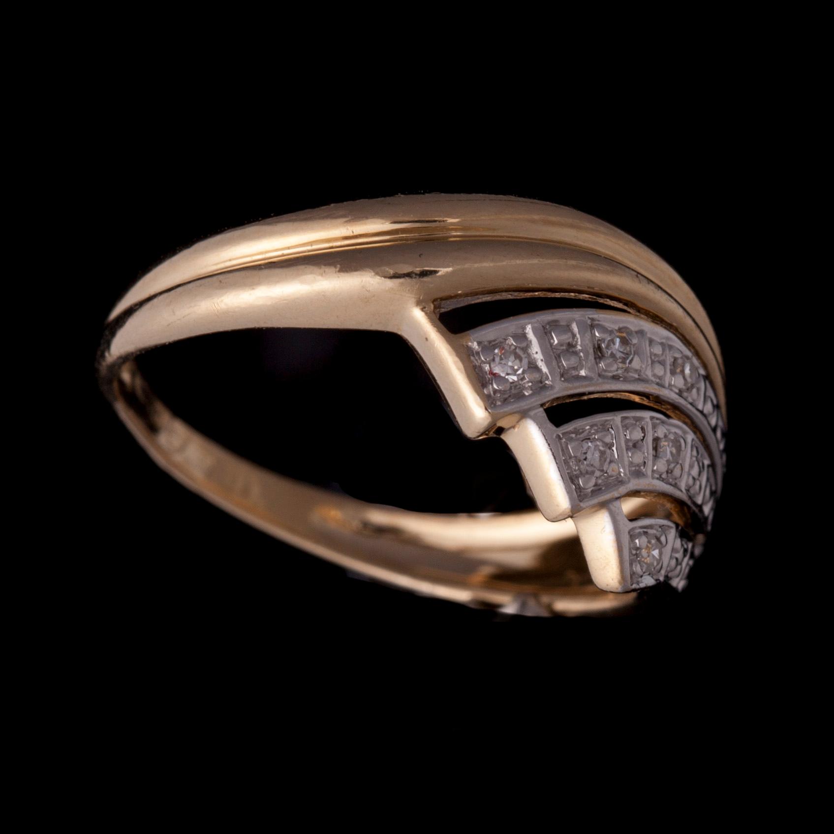 RING, 14K guld, diamanter. Vikt ca 1,6 g.