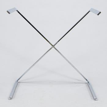 Ludwig Mies van der Rohe, a 21st century 'Barcelona'  coffee table for Knoll.