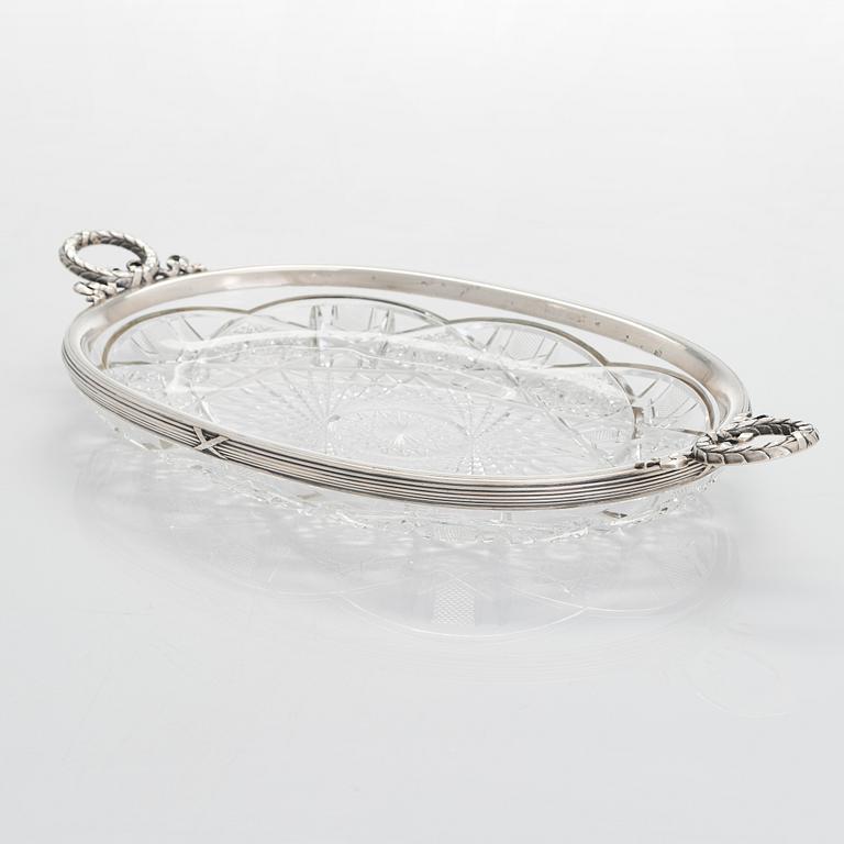 Fabergé, a silver-mounted cut glass serving dish, Imperial Warrant mark, Moscow 1908-1917.