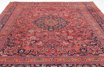 An oriental carpet, c. 401 x 295 cm.