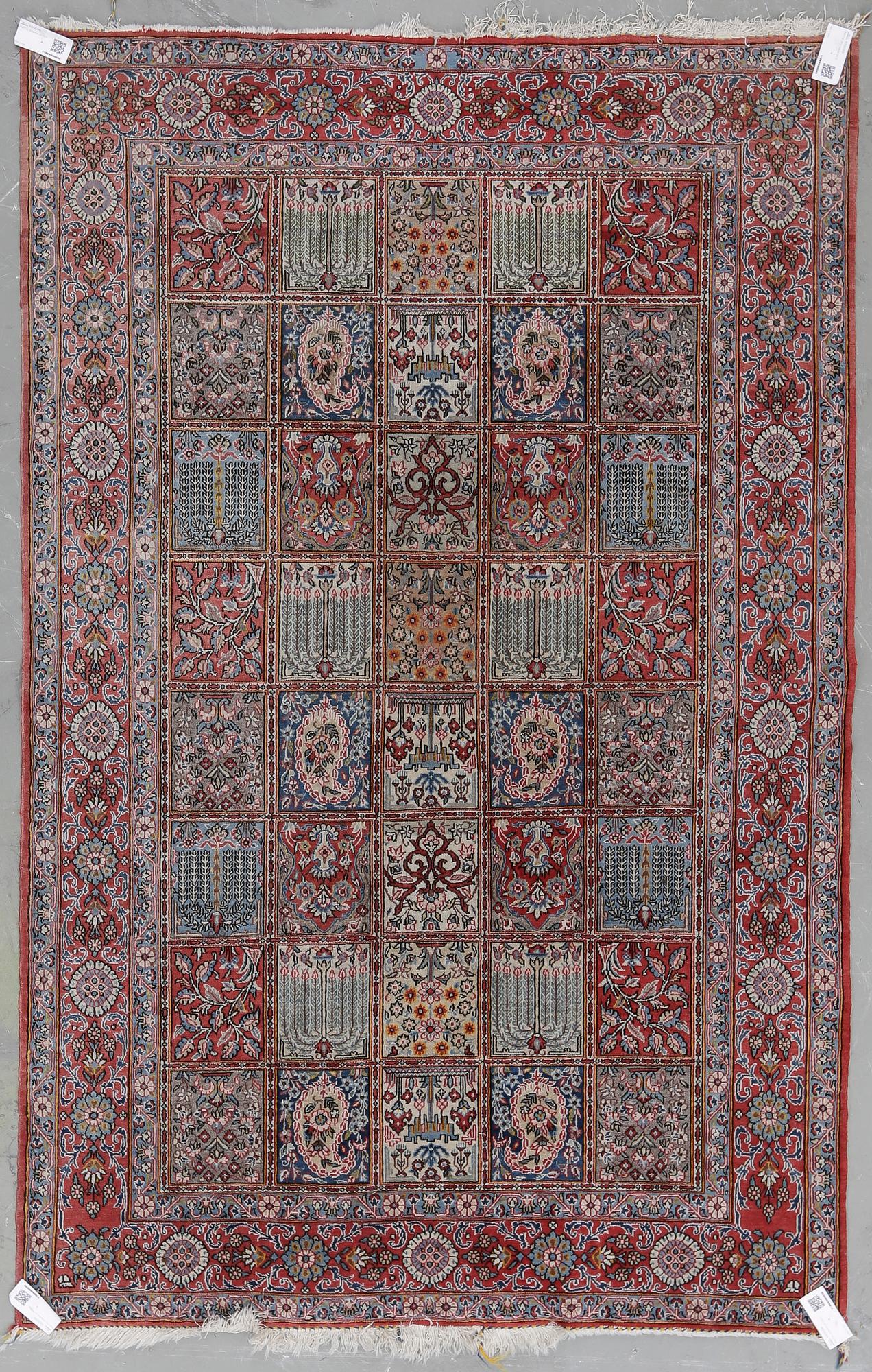 MATTA, old Ghom, ca 214x140 cm.
