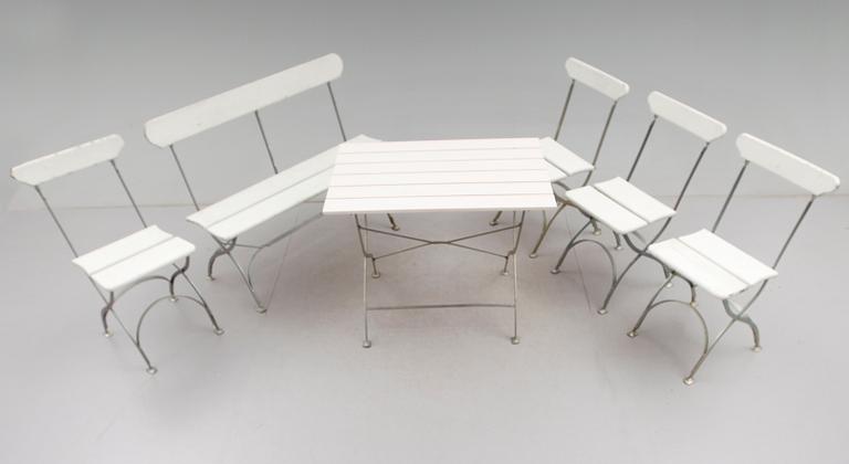 TRÄDGÅRDSGRUPP, 6 delar, Grythyttan, 1900-talets andra hälft.