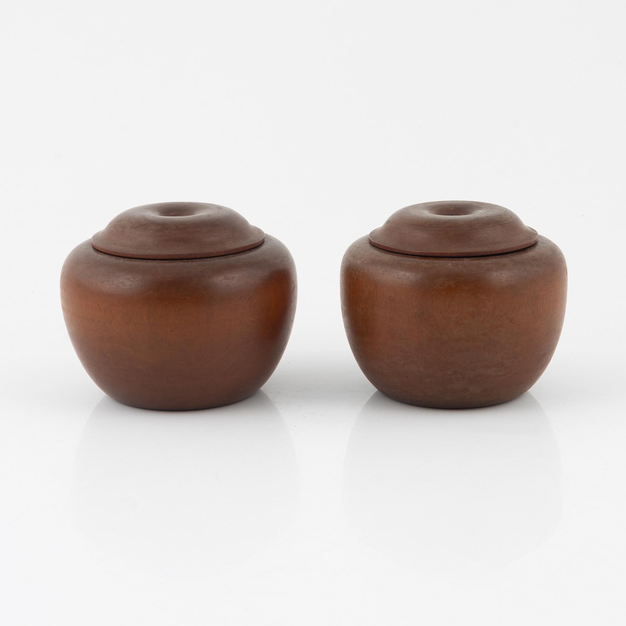 A pair of Chinese wooden weiqi boxes with cover, 20th Century.