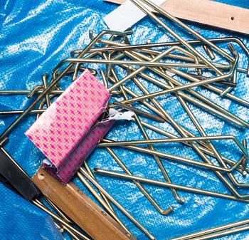 HYLLSYSTEM M SKRIVBORD och VITRIN. Danmark 1900-talets andra hälft.