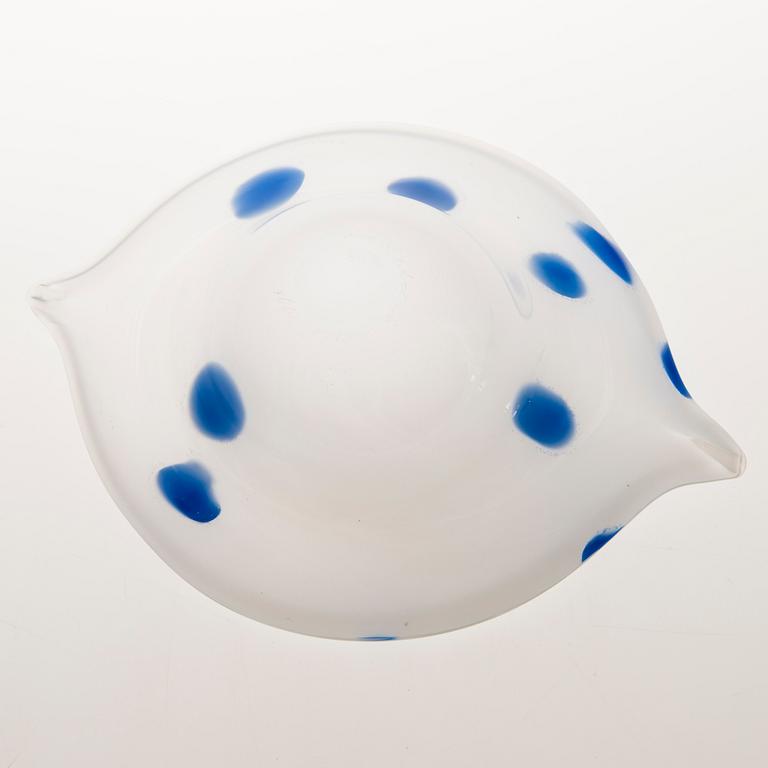 TIINA NORDSTRÖM,  a 'Wind bowl' art glass signed Tiina Nordström Iittala 1996.