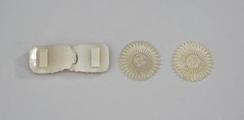 A set of nephrite buttons and buckle, prob late Qing.