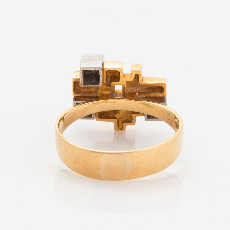 Björn Weckström, ring, "Diamantstad", 18K guld med briljantslipade diamanter.