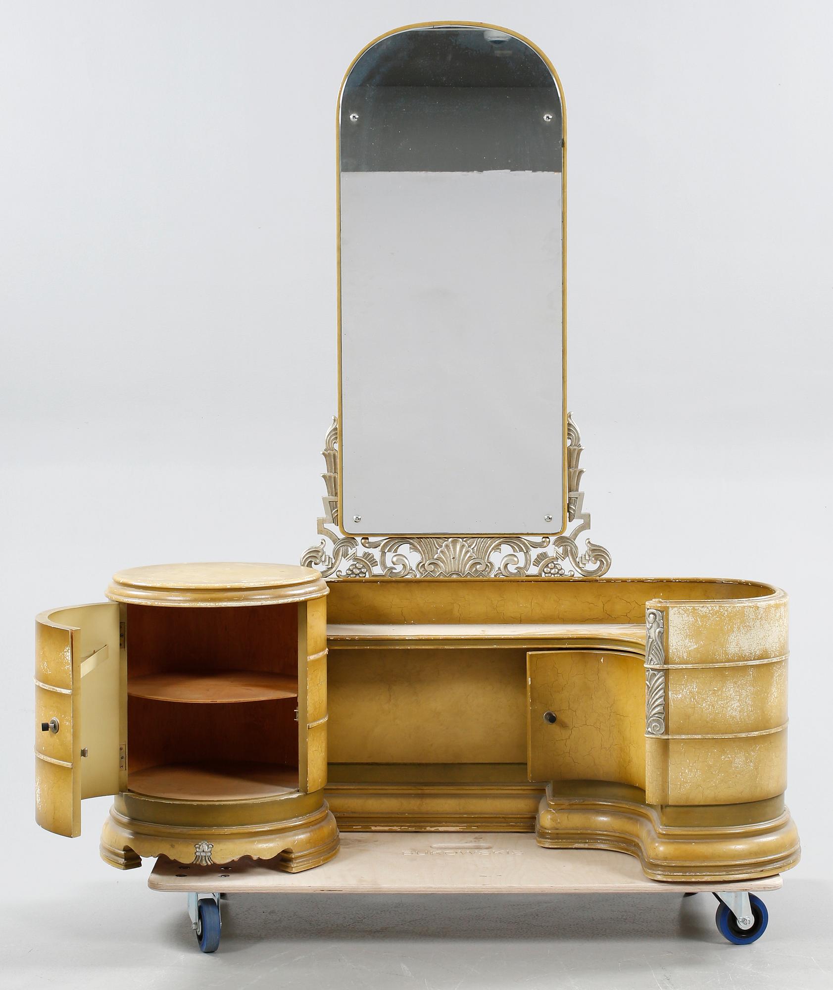 SMINKBORD samt PALLAR, ett par, 1900-talets första hälft.