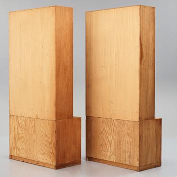 HANS J WEGNER & BØRGE MOGENSEN, bokhyllor 1 par, Johannes Hansen, Danmark, 1940-tal.