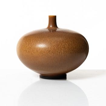 Berndt Friberg, a stoneware vase, Gustavsbergs studio 1959.