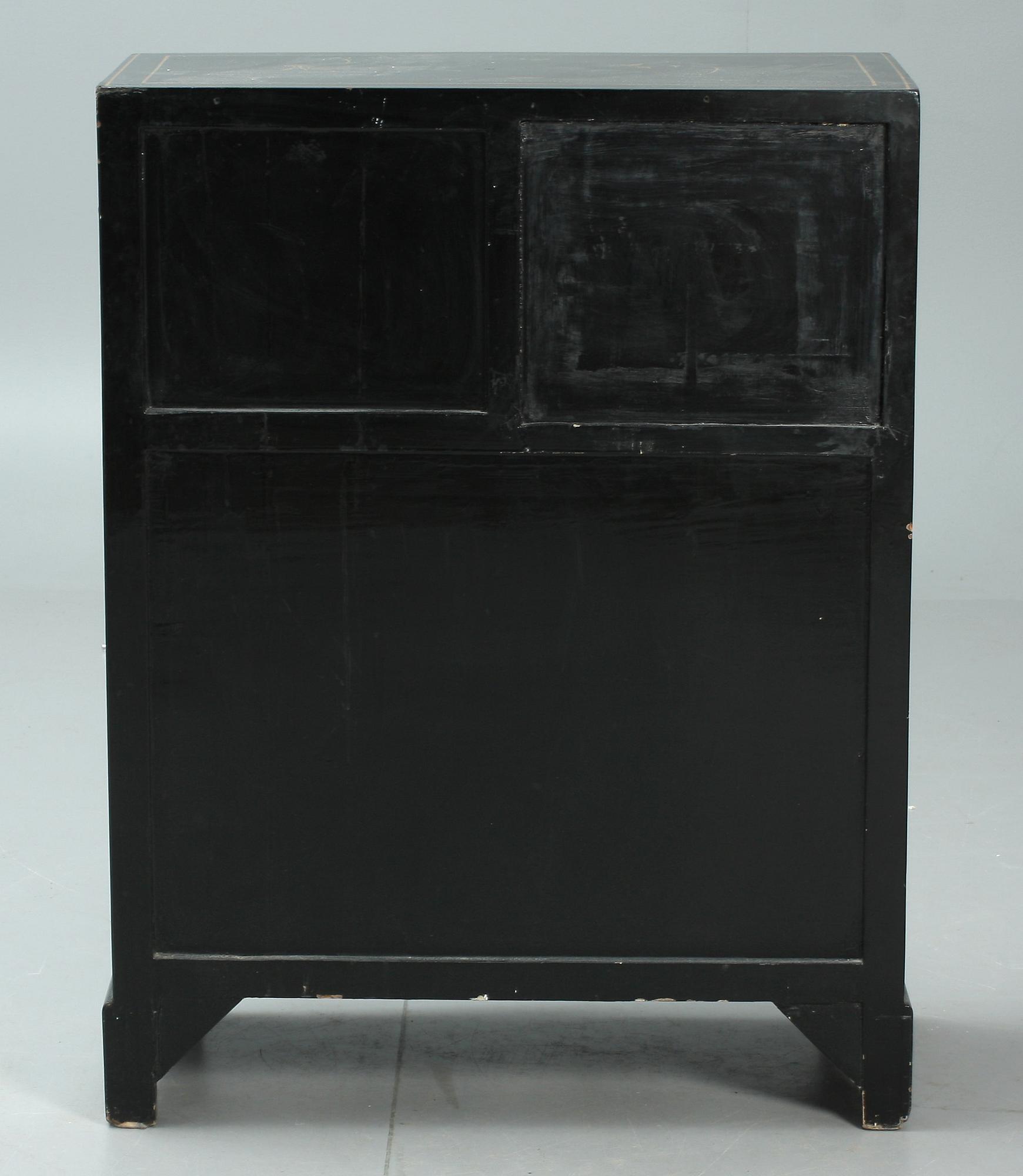 SKÅP, Kina. 1900-tal.