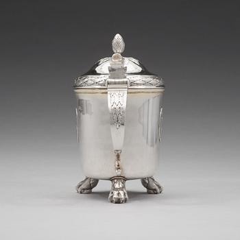 A Swedish 18th century parcel-gilt silver tankard, mark of Erik Sorsell, Stockholm 1794.