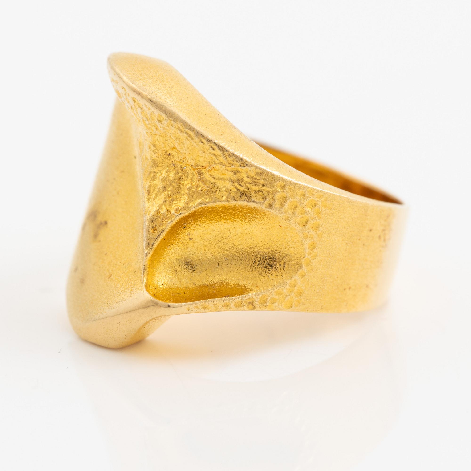 Björn Weckström, ring, 18K gold, Finland 1981. By Lapponia.