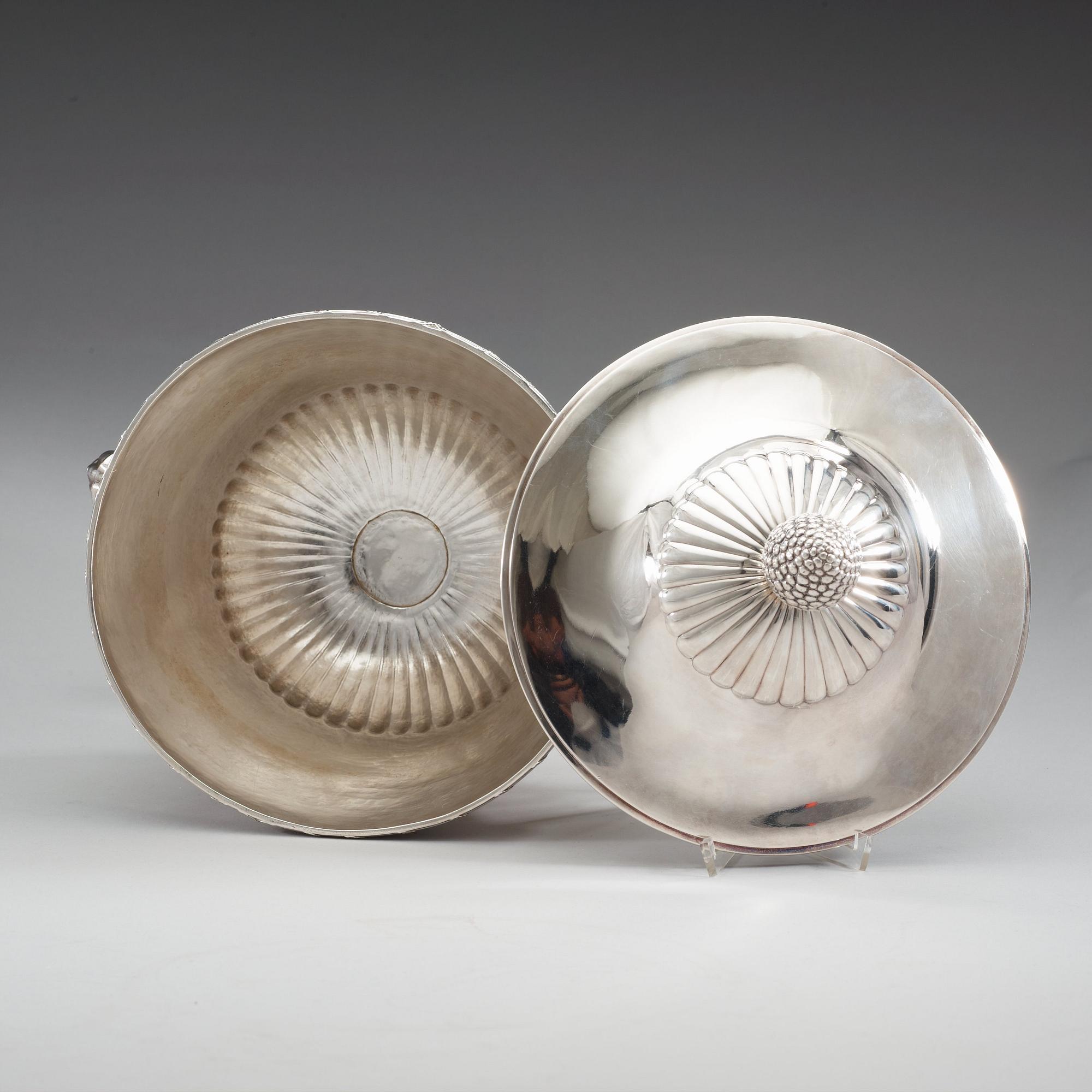 Erik Holmberg, terrin med lock, silver, Lund 1796. Gustaviansk.