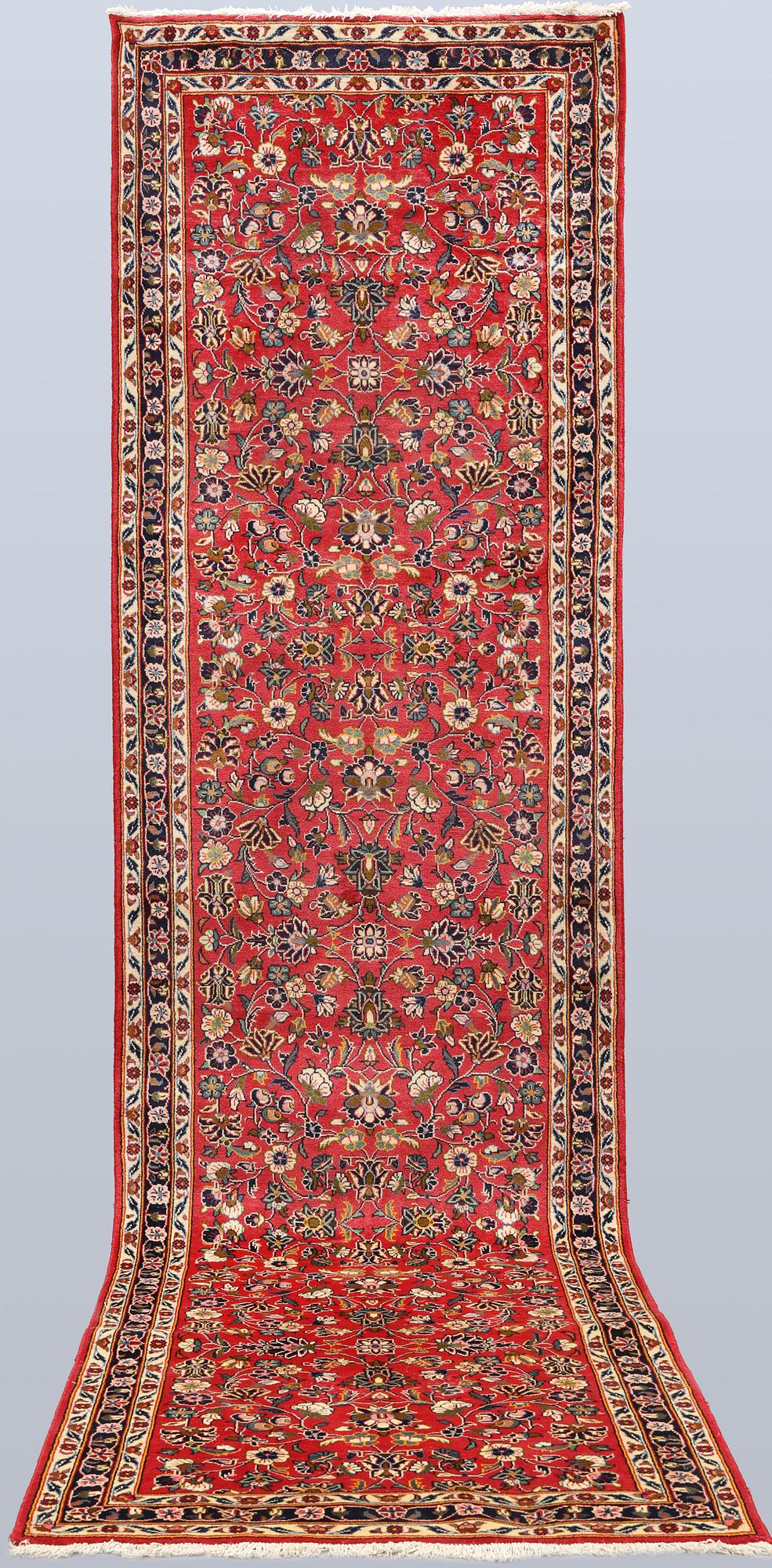 A Keshan runner, approx. 391 x 105 cm.