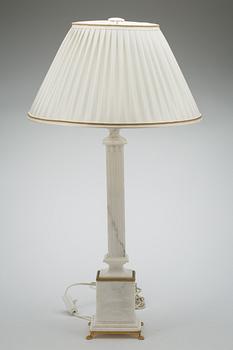 BORDSLAMPA, 1900-talets andra hälft.
