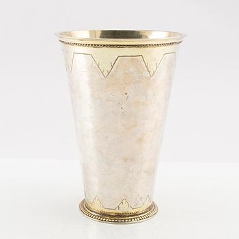 Casimir Friedrich Meidt, bägare, delvis förgyllt silver, Karlskrona 1712. Karolinsk.