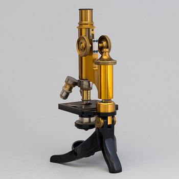 A microscope, signed E. Leitz, Wetzlar, marked and dated label Nr. 64739, 1902.
