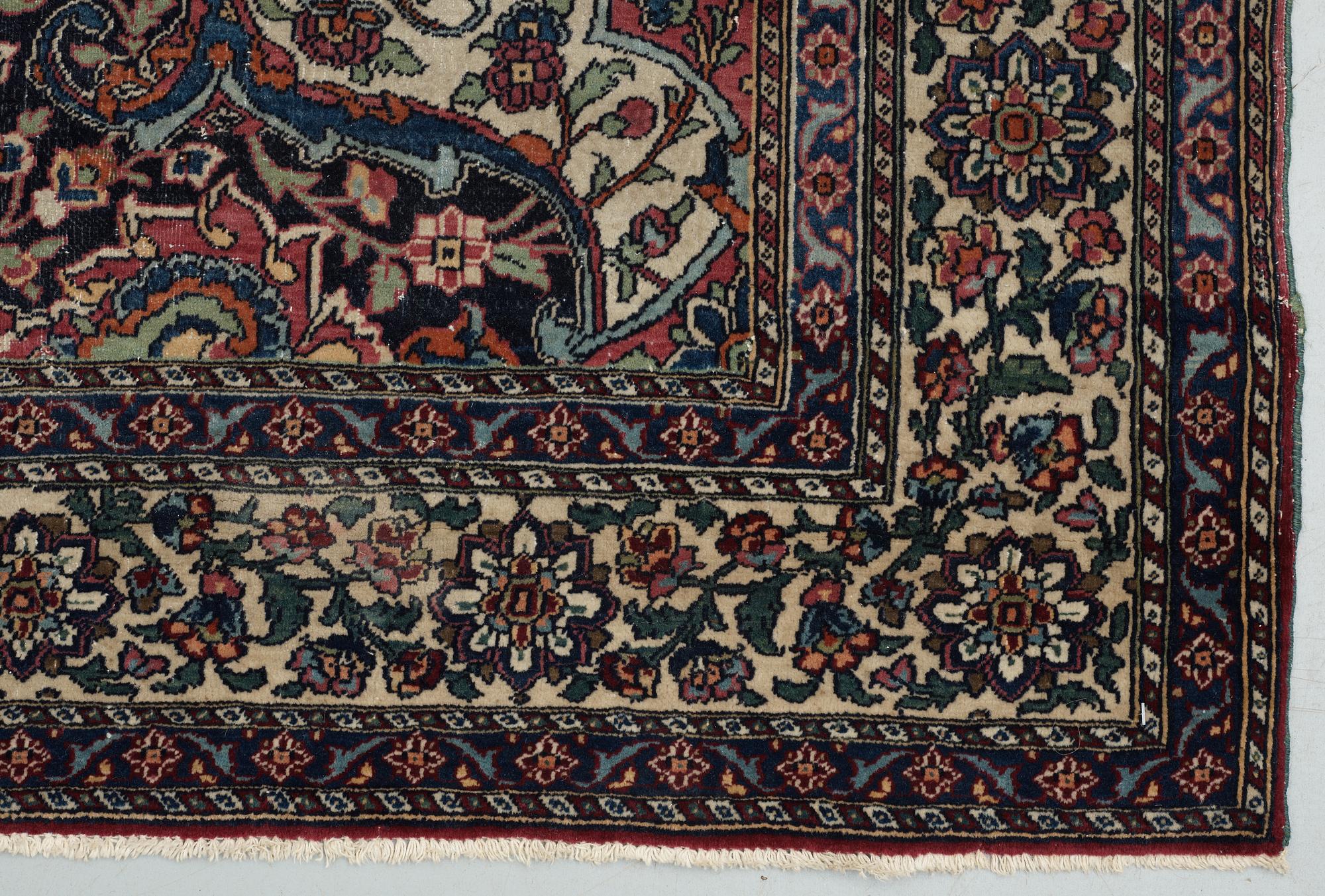 SEMI-ANTIQUE ESFAHAN. 213,5 x 133 cm.