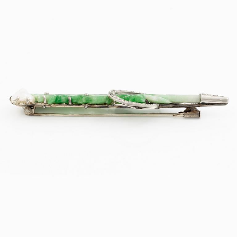 Brosch 18K guld och platina med jade, Qingdynasti, brosch Art Déco, Frankrike.