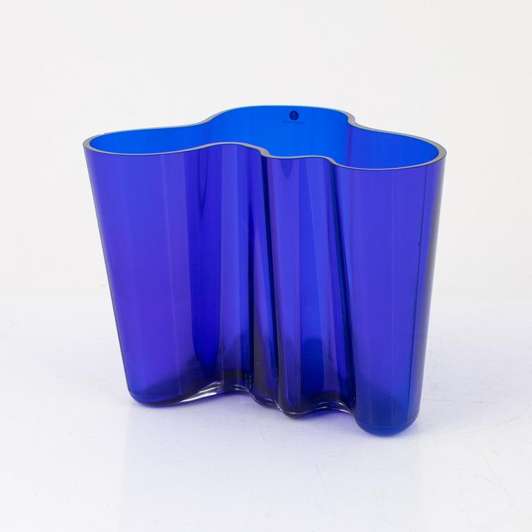 Alvar Aalto, a 'Savoy' glass vase, Iittala, Finland, 1992.