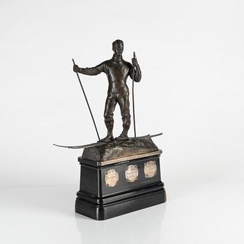 Gerda Sprinchorn, sculpture. Signed. Bronze, total height 39 cm.