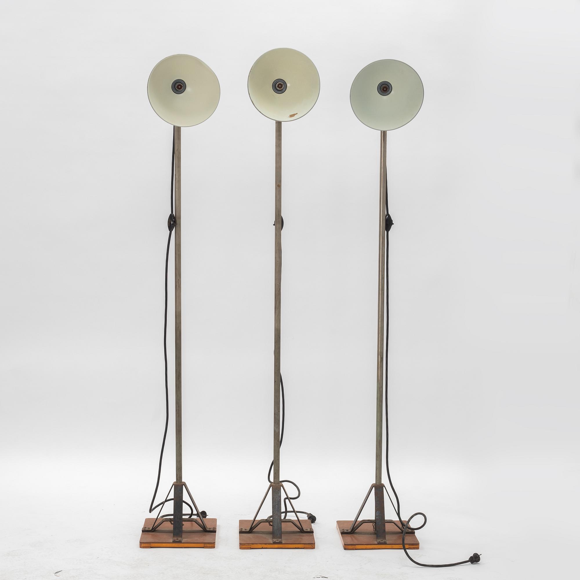 Industrilampor, 3 st, 1900-talets mitt.