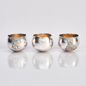 Karlheinz Sauer, six Swedish silver tumblers, Västerås 1979.