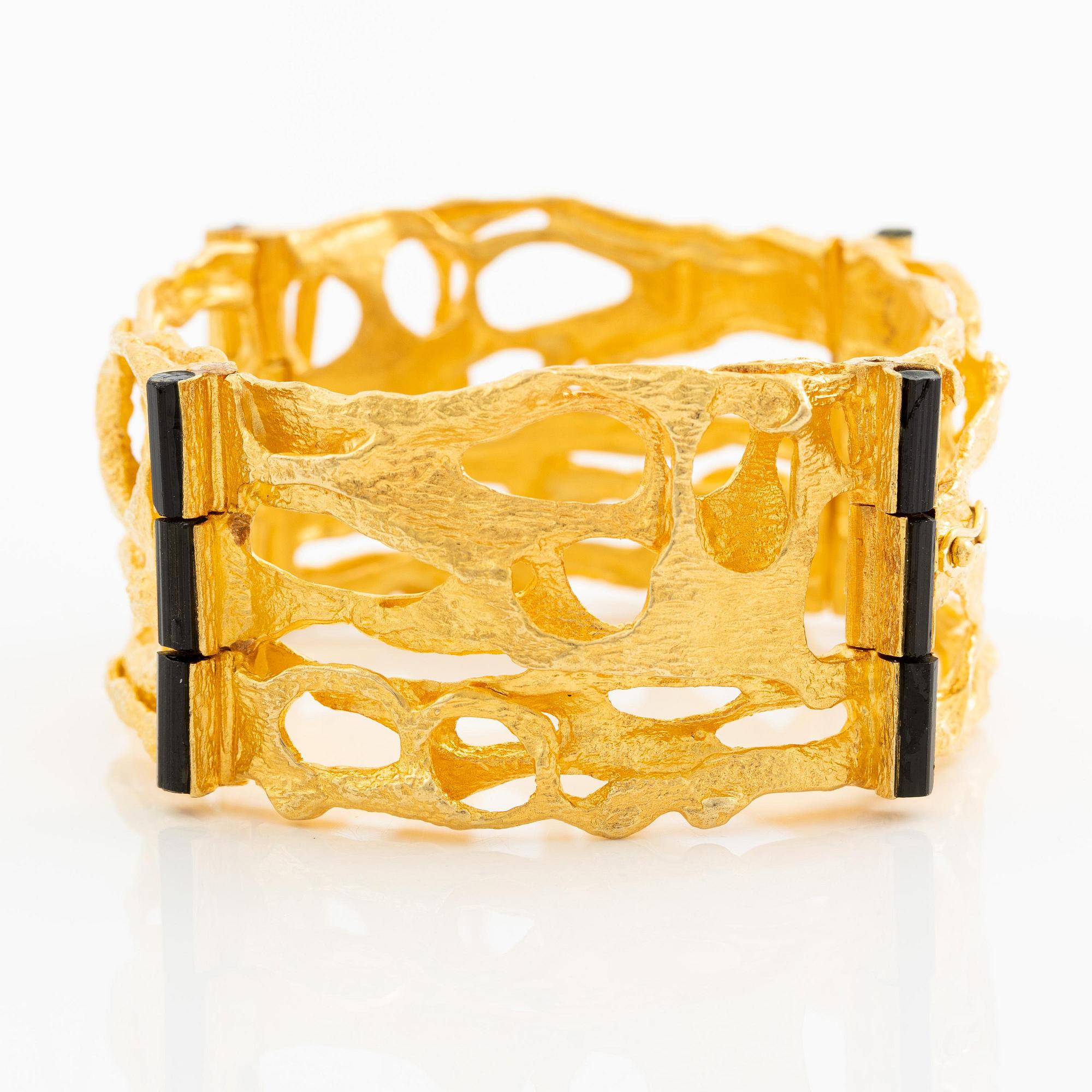 Björn Weckström, bracelet, "Offereld", 18K gold with tourmaline sticks, Lapponia 1972.