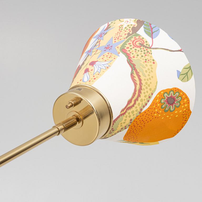 Josef Frank, golvlampa, modell 1842, Firma Svenskt Tenn.