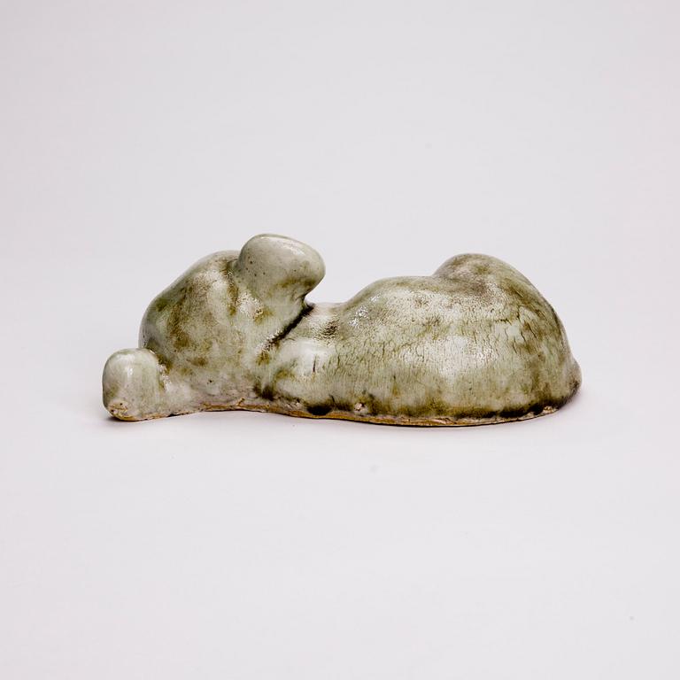 MIKAEL SCHILKIN, KERAMIKSKULPTUR. Björnunge. Sign. M. Schilkin, Arabia.