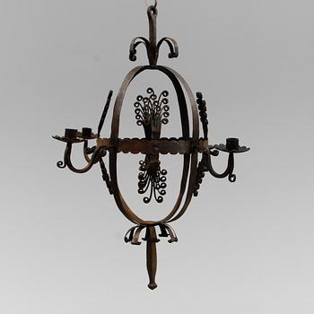 LJUSKRONA, smide, 1700-tal. Höjd 60 cm.