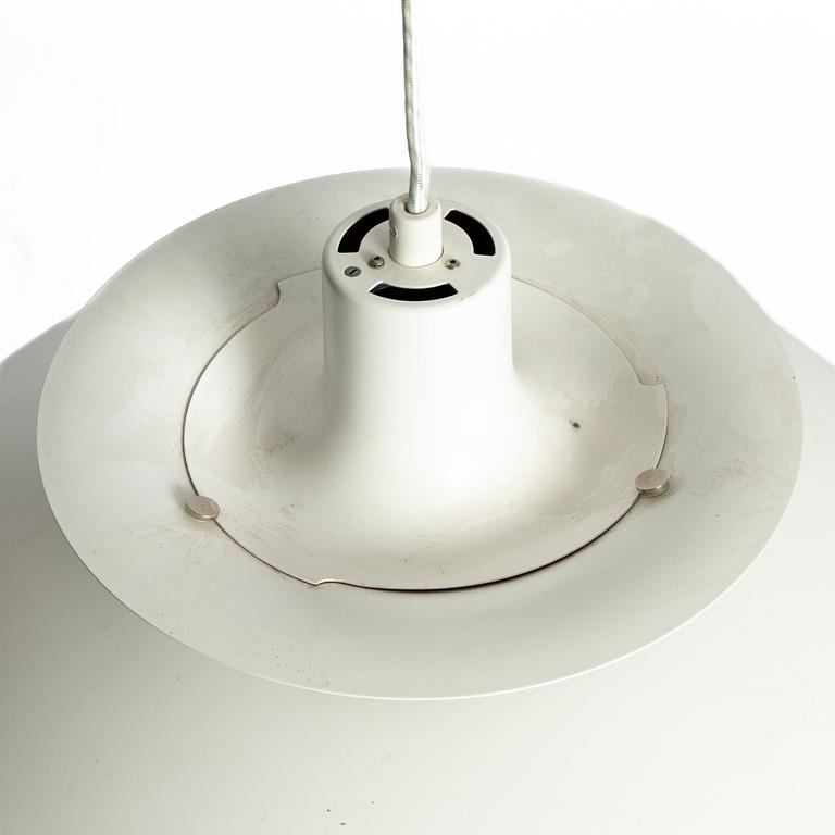 Poul Henningsen, Taklampa, "PH-5", Louis Poulsen, Danmark.
