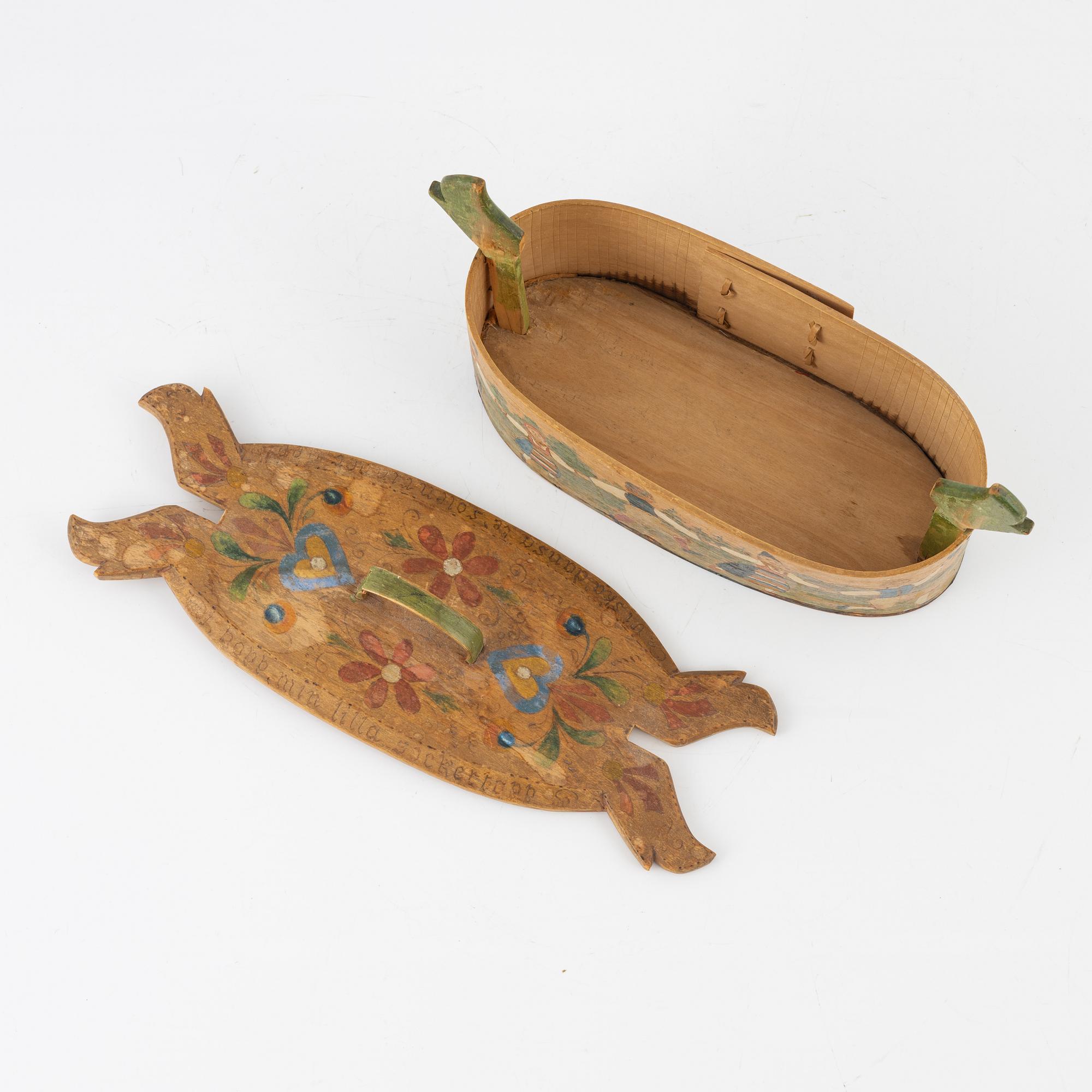 A Swedish painted box with cover, early 20th Century.