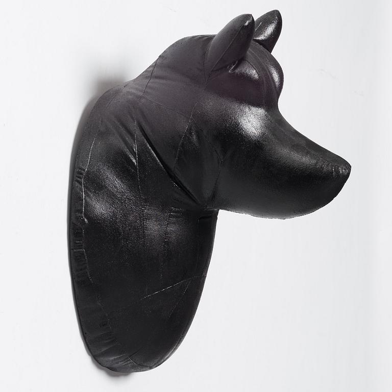 Linda Bäckström, "Wolf heads" (5).