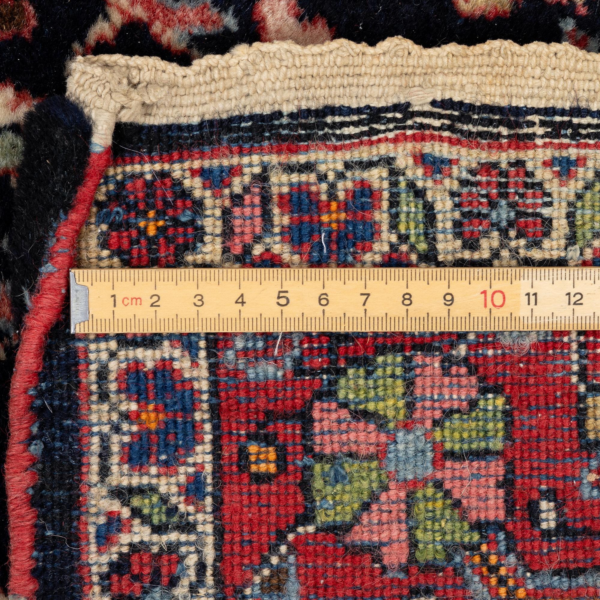 Matta, Saruk, ca 220 x 135 cm.