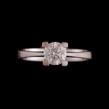 RING, 18K vitguld, diamant. Gulaylar. Vikt ca 3,0 g.